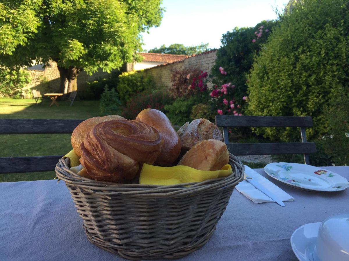 La Madeleine Bed & Breakfast La Jarrie Екстериор снимка